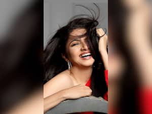 Bhagyashree's Birthday: Actress Shares Home Remedy For Dark Circles