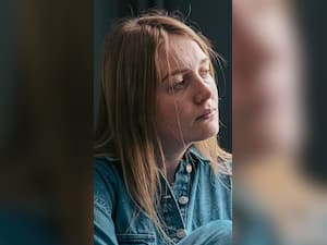 Signs A Woman Has Low Self Esteem