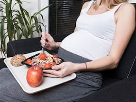 Overeating During Pregnancy Can Make Your Child Crave For Unhealthy Food Overeating During Pregnancy Can Make Your Child Crave For Unhealthy Food