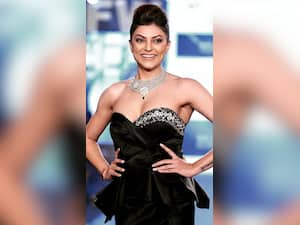 Sushmita Sen Suffers Heart Attack: 9 Symptoms You Shouldn't Avoid