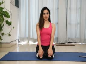 Thunderbolt Pose (Vajrasana): How To Practice, Benefits And Precautions Thunderbolt Pose (Vajrasana): How To Practice, Benefits And Precautions