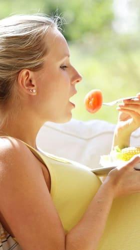 10 Summer Foods For Pregnant Women 10 Summer Foods For Pregnant Women