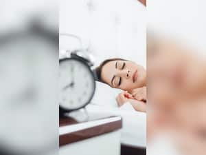 Oversleeping: Sleeping Too Much Also Poses Serious Health Risks