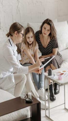 Why Teenage Girls Must Visit A Gynaecologist?