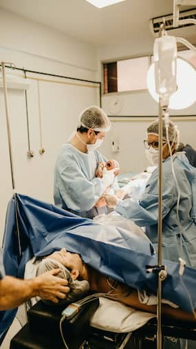 How Fast Should You Get to Delivery Room When Your Water Breaks? How Fast Should You Get to Delivery Room When Your Water Breaks?