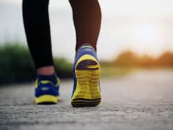 रोज सुबह पैदल चलने मात्र से ठीक हो जाती हैं ये 7 बीमारियां, एक्सपर्ट ने बताए वॉकिंग के फायदे