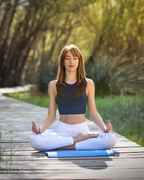 Yoga tips: सुबह सिर्फ 10 मिनट करें ये 8 योगासन दिनभर एनर्जी रहेगी फुल