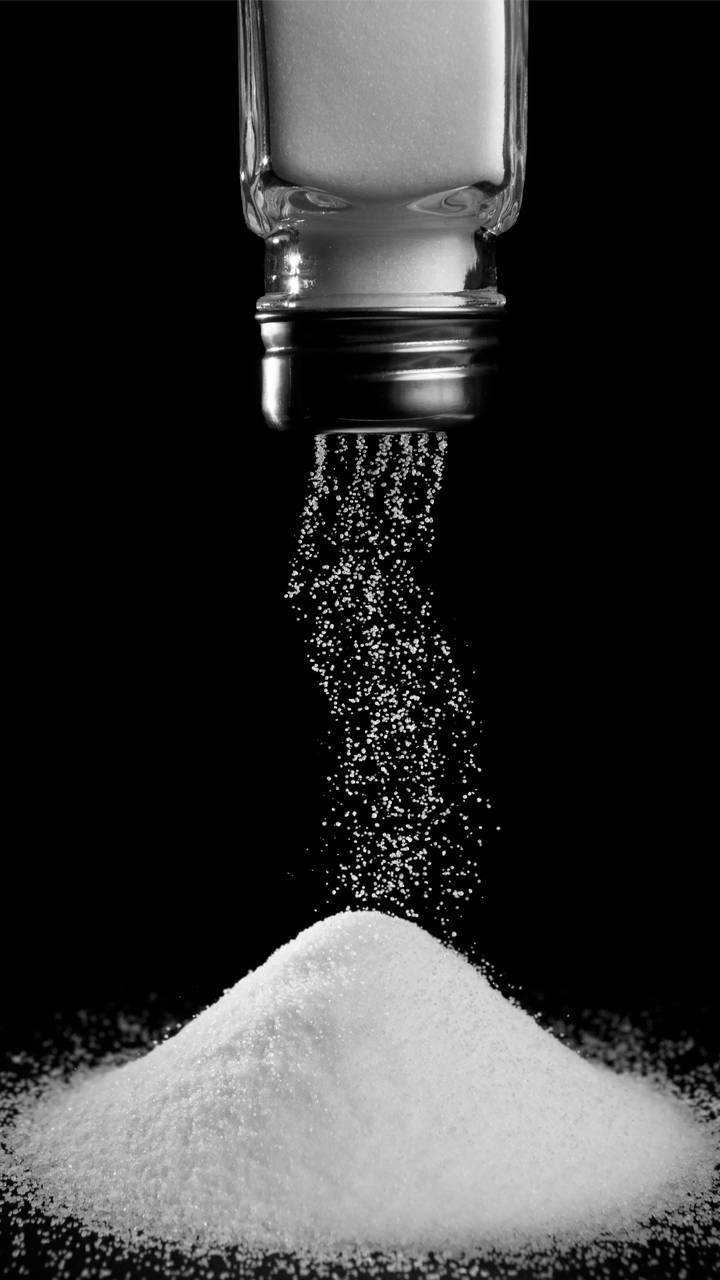 10 Dangerous Side Effects of Eating Too Much Salt