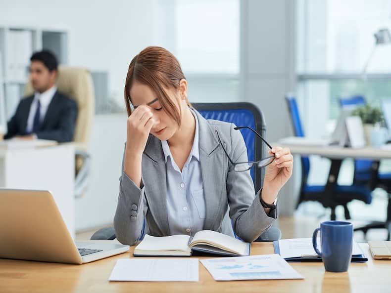 Toxic Positivity: 4 Behaviors You Should Not Encourage