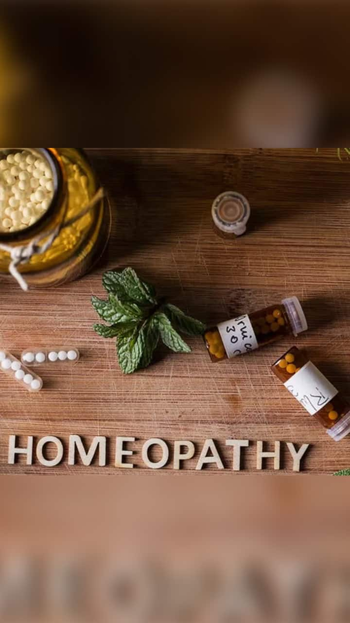 jane homeopathy ke saath kis tarah ka aahar lena chahiye. जानें होम्योपैथी  के साथ किस तरह का आहार लेना चाहिए। | HealthShots Hindi