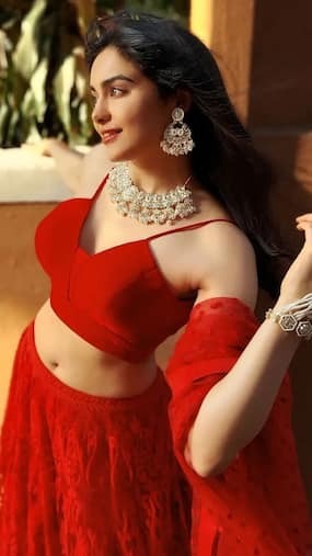 Adah Sharma कैसे दिखती हैं इतनी यंग और फिट, सीक्रेट्स जान कहेंगे ये तो है बहुत 'इज़ी'
