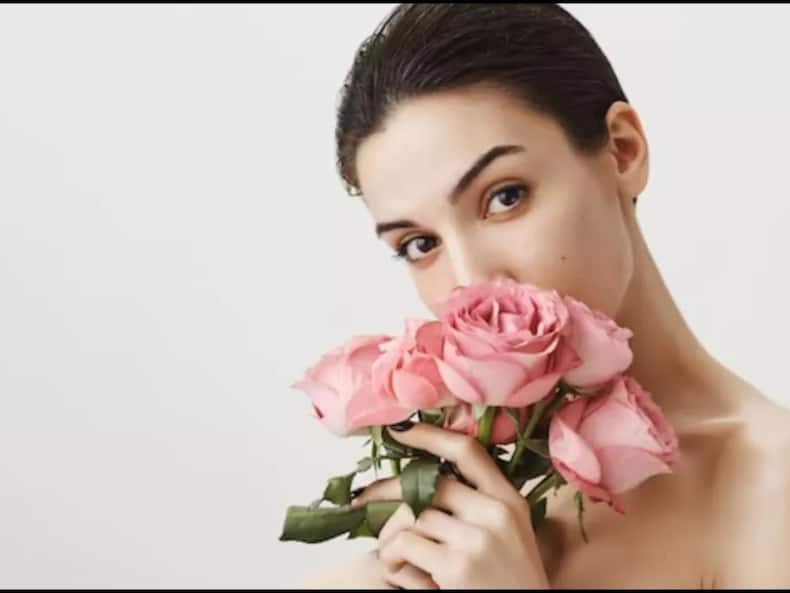 Happy Rose Day 2024: What Does Rose Do To Your Skin?