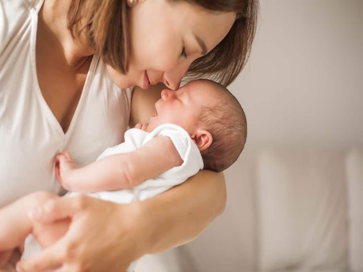 Nipple Care Post-Pregnancy: Top 10 Tips To Take Care of Your Nipples During  Breastfeeding