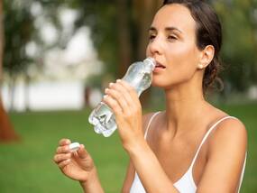 Is Water Enough To Keep Us Hydrated? Functional Nutritionist Mugdha Pradhan Answers