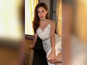 Amyra Dastur's Birthday: 6 Fitness Mantras By 'Bagheera' Actress