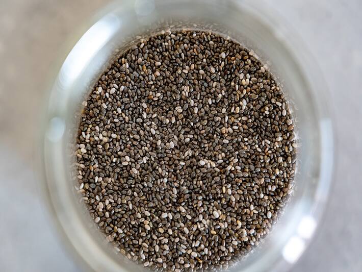 4 Enticing Benefits Of Chia Seeds, Flaxseeds And Hemp Seeds