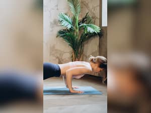 Hansasana Or Swan Pose: 6 Ways This Yoga Asana Can Help Us Stay Fit
