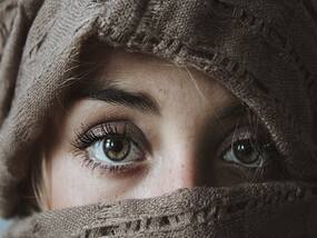 Blue Lights Can Damage Your Eyes: How To Prevent That From Happening?