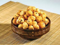 रोस्टेड या कच्चा, दोनों में से किस तरह का मखाना है ज्यादा हेल्दी