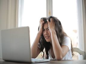 Techno- Stress: Sudden Shut-downs, Pop-ups Can Act as Triggers