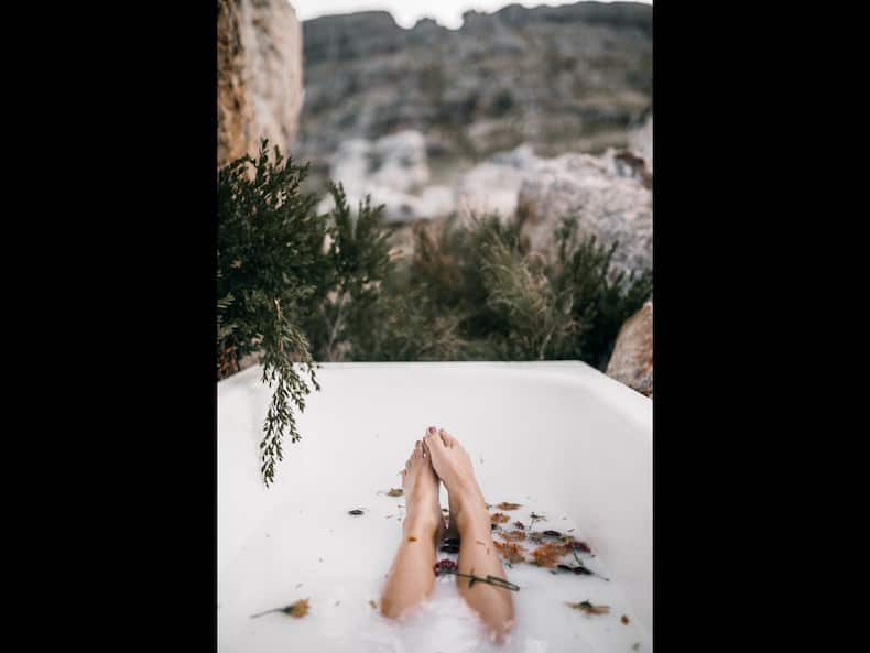 Struggling With Dead Skin Cells? 6 Ways You Can Care For Your Feet