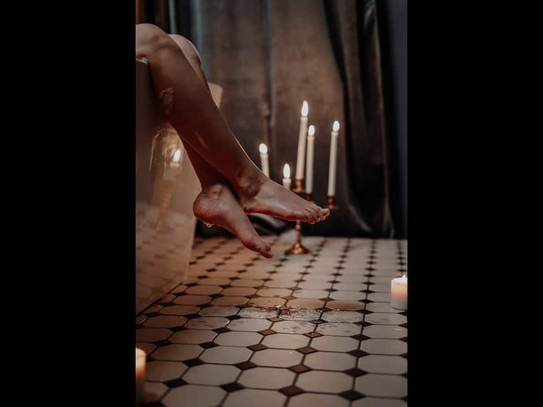 Struggling With Dead Skin Cells? 6 Ways You Can Care For Your Feet