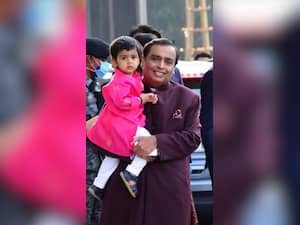 Mukesh Ambani : अंबानी के पोते-पोती, नाति-नातिन के नाम हैं बेहद यूनिक