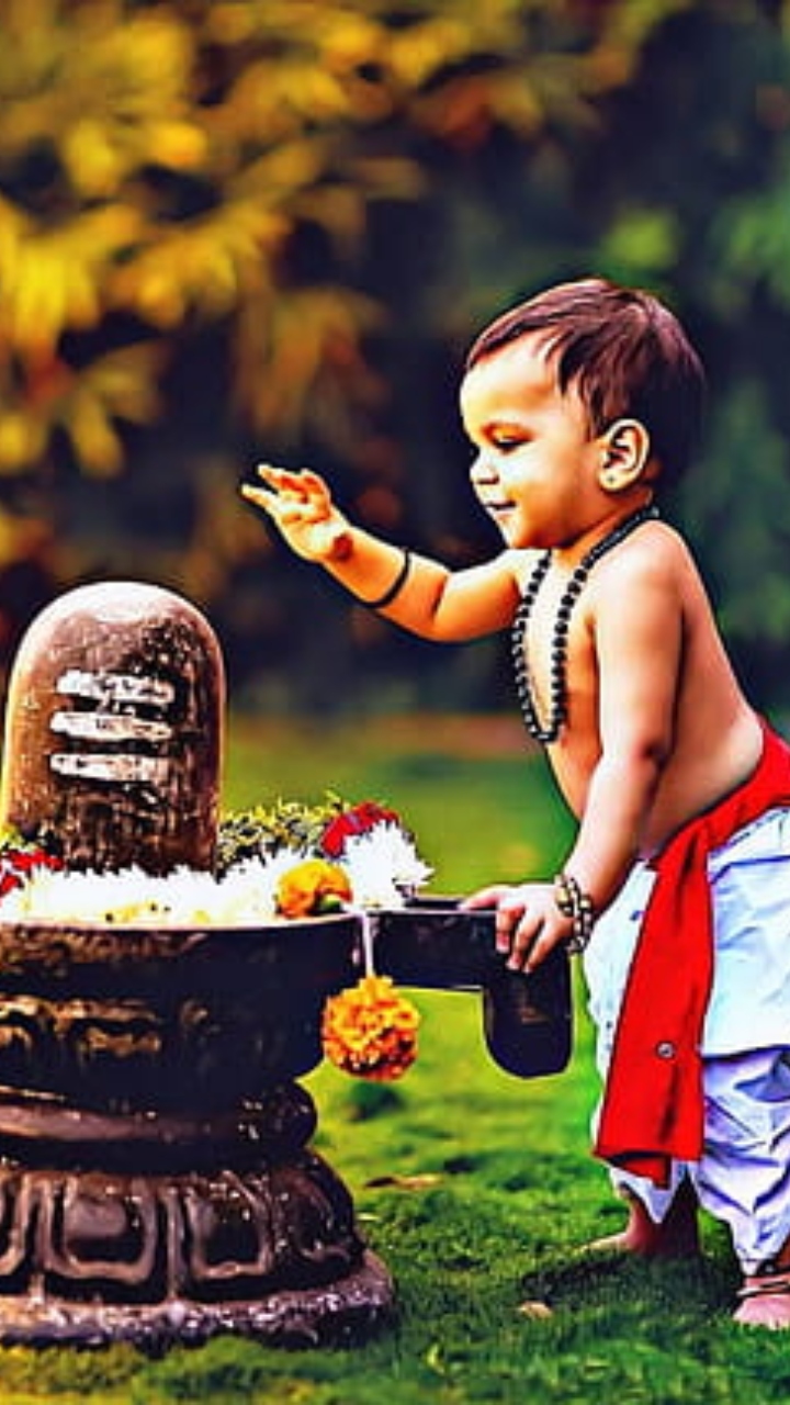 सावन के महीने में जन्मे बेटे का रखें ये यूनिक और मॉर्डन नाम