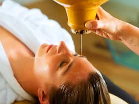Shirodhara:Uses And Benefits Of This Ayurvedic Therapy