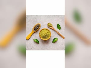 10 Amazing Uses Of Henna (Mehendi) For Skin And Hair