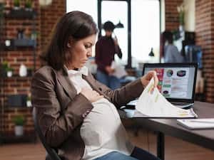 Tips To Maintain Work-Life Balance During Pregnancy Tips To Maintain Work-Life Balance During Pregnancy