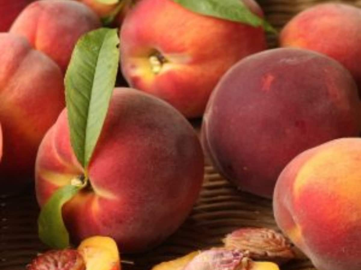 The Health Benefits of Peaches - Health Beat