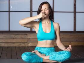 Pranayama For Health: वात, पित्त और कफ दोष को बैलेंस करने वाले प्राणायाम