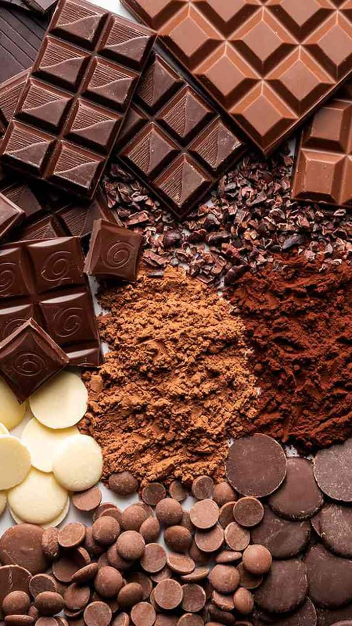 Download free Brown Chocolate With Syrup Wallpaper - MrWallpaper.com