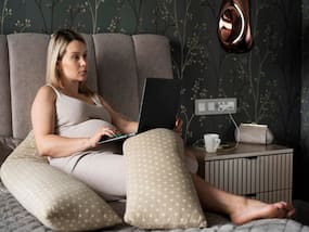 The Impact Of Blue Light On Pregnancy And Maternal Health