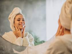 हर तरह की स्किन के लिए खास है ये टोनर, घर पर इस तरह करें तैयार