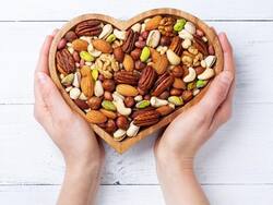 Cashews To Walnuts: All About These Healthy Nuts