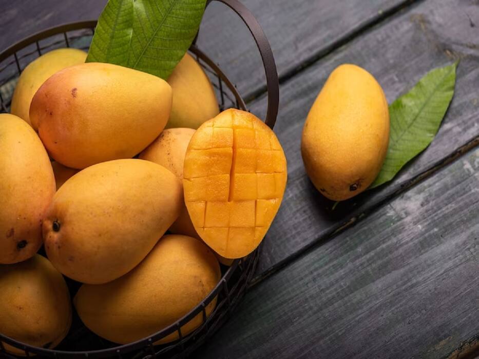 How Mangoes Promote Healthy Skin, Dealing With Skin Hydration And Acne
