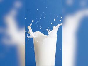 10 Amazing Health Benefits Of Whole Milk For Kids