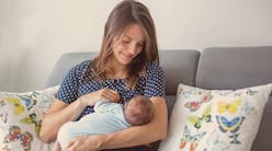 Benefits of Breastfeeding for Mother: बच्चे ही नहीं मां के लिए भी ब्रेस्टफीड कराना है हेल्दी, जानें कैसे