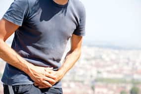 Prostate Cancer: पुरुषों में पाए जाने वाले  प्रोस्टेट कैंसर से जुड़े 8 सवाल