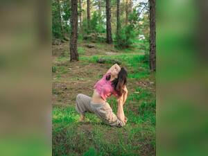 मानसून के मौसम में खुद को स्वस्थ रखने के लिए जरूर करें ये 10 आसन