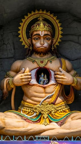 10 Unique Baby Names Inspired By Lord Hanuman With Meanings