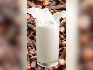 लौंग का दूध पीने के फायदे और नुकसान