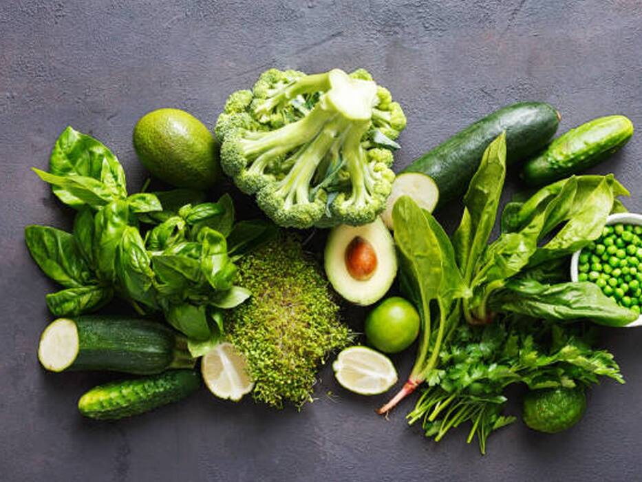 7 Best Foods That Improve Eye Sight Health
