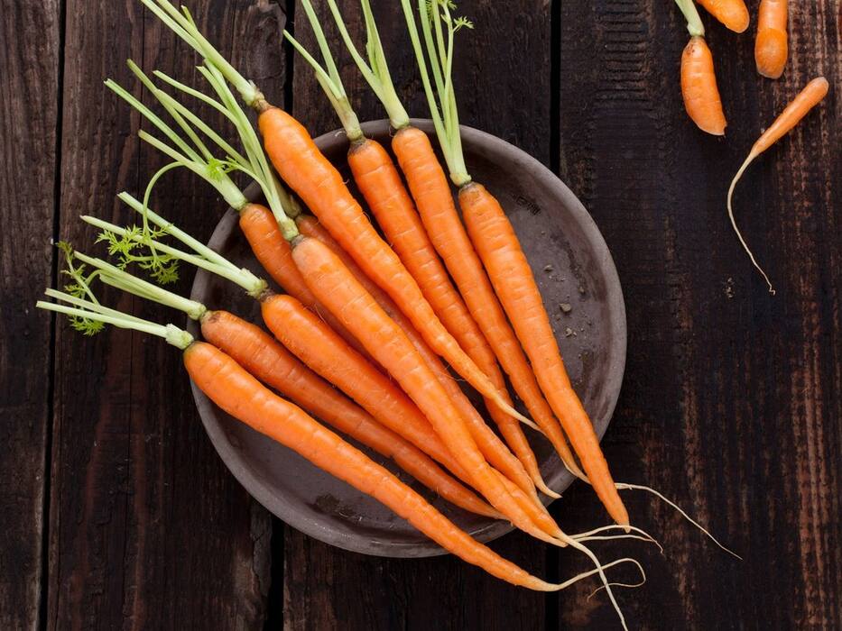 7 Best Foods That Improve Eye Sight Health