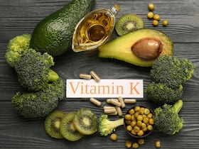 Vitamin K Deficiency Symptoms: 7 Signs of Vitamin K Deficiency You Need to Keep an Eye On