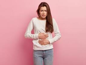 PCOS को नैचुरली मैनेज करने के लिए अपनाएं ये 5 उपाय, हार्मोन्स रहेंगे संतुलित