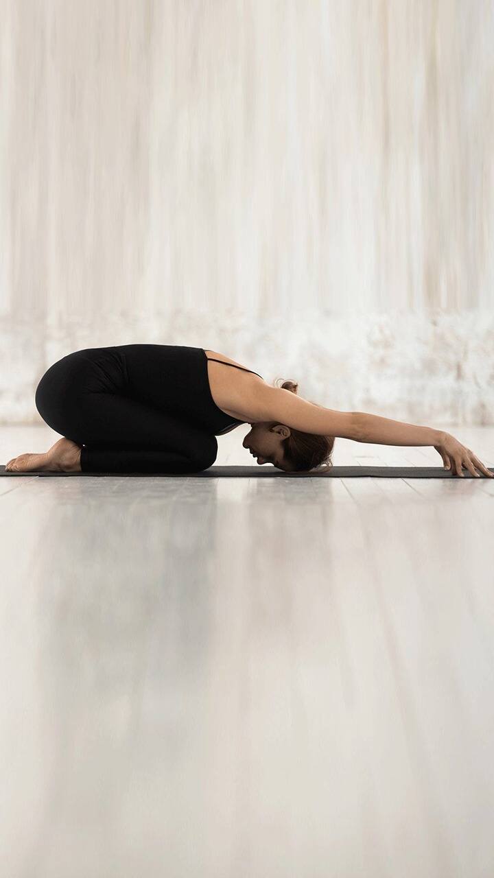 Yoga for Vertigo Cure | Poses to Heal Inner ear Problems