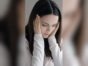 7 Yoga Poses To Overcome Vertigo And Dizziness